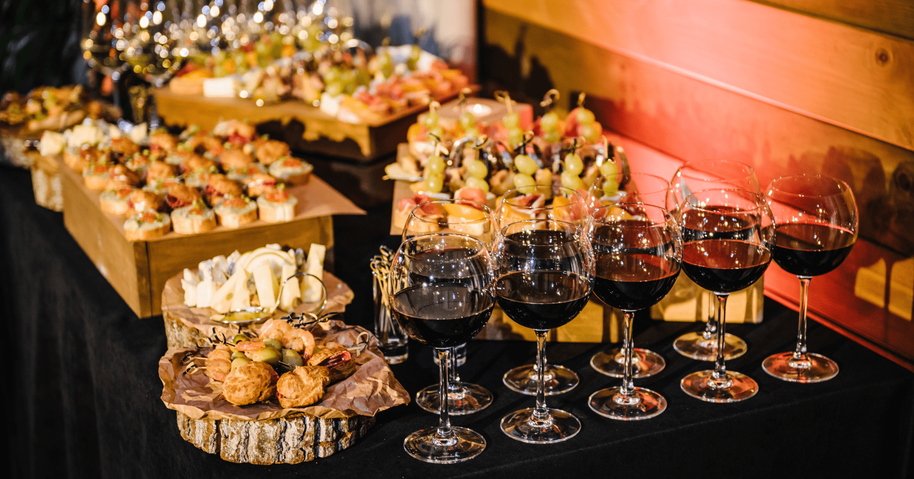 hors d’oeuvres and drinks for the holidays